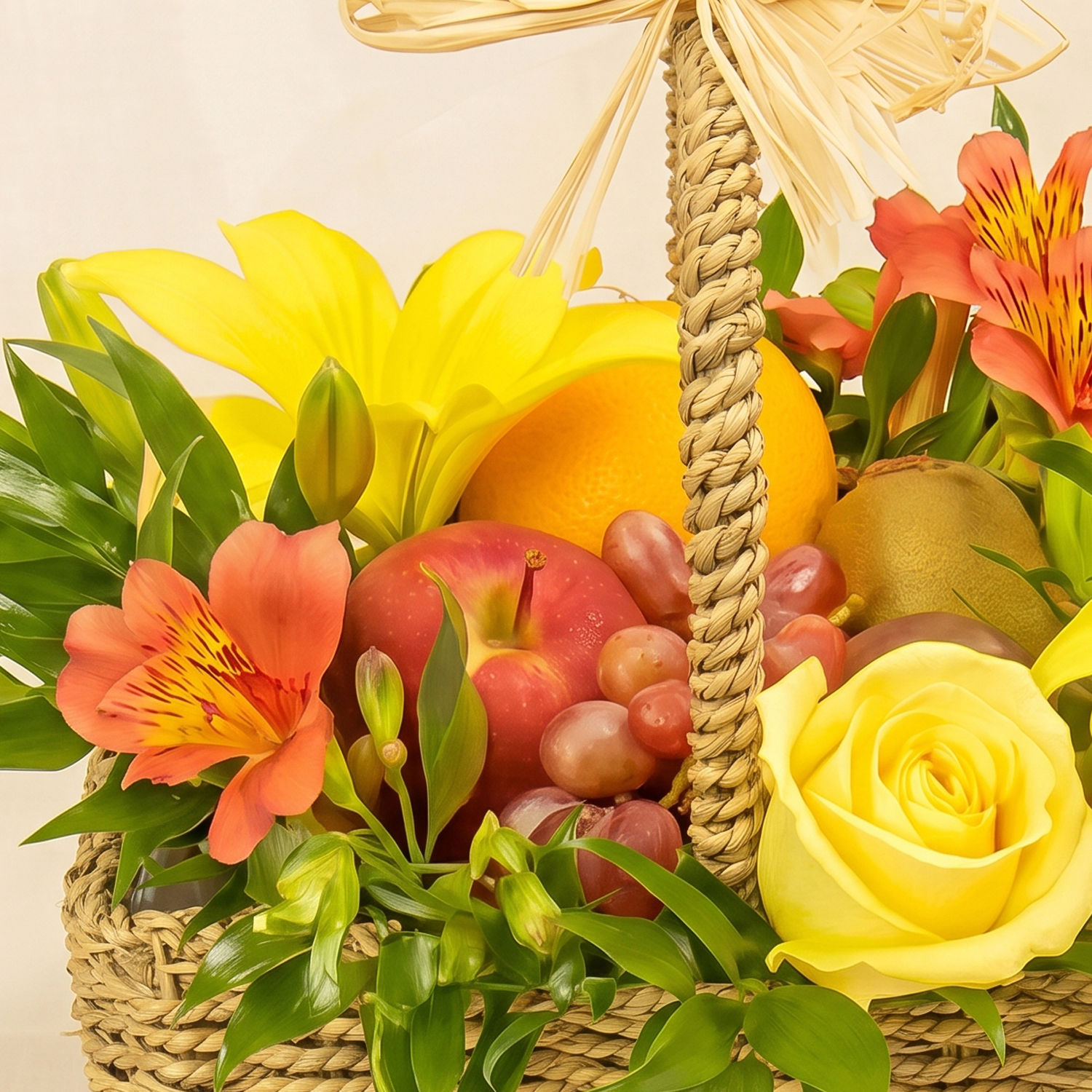 Fresh Flowers & Fruits Basket