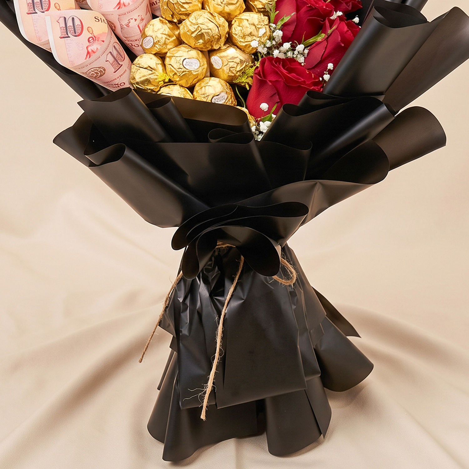 Rose and Rochers Bouquet with 100 SGD Money