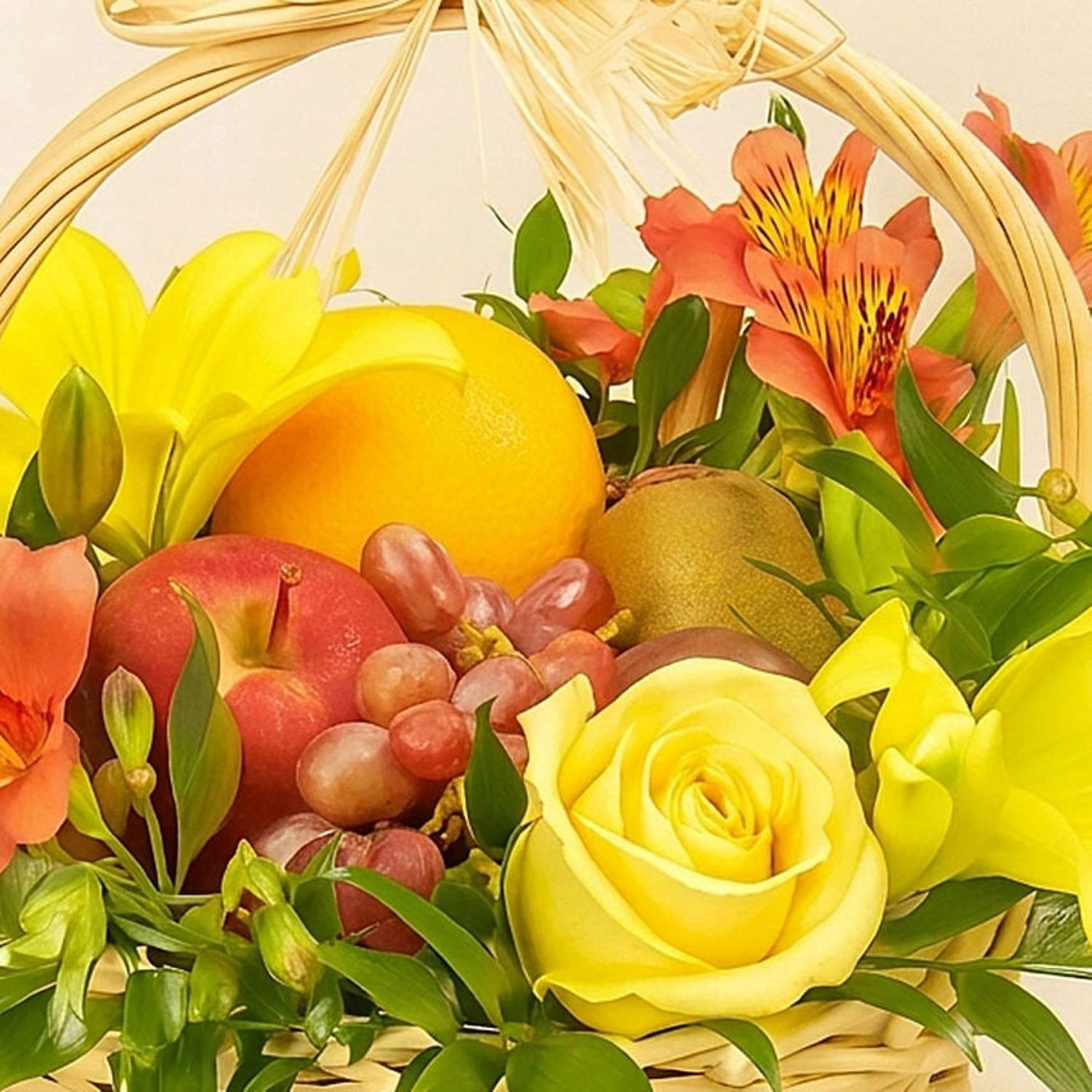 Fresh Flowers & Fruits Basket