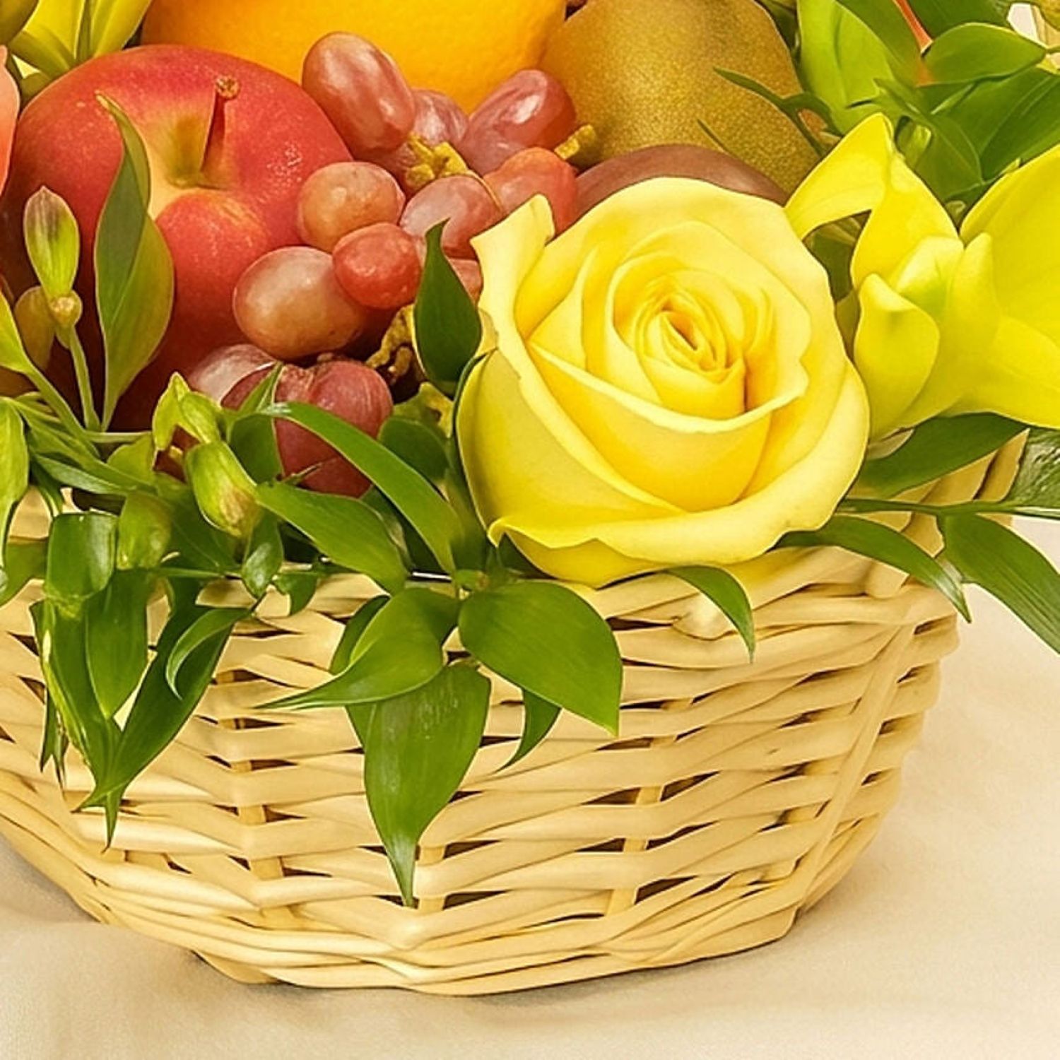 Fresh Flowers & Fruits Basket