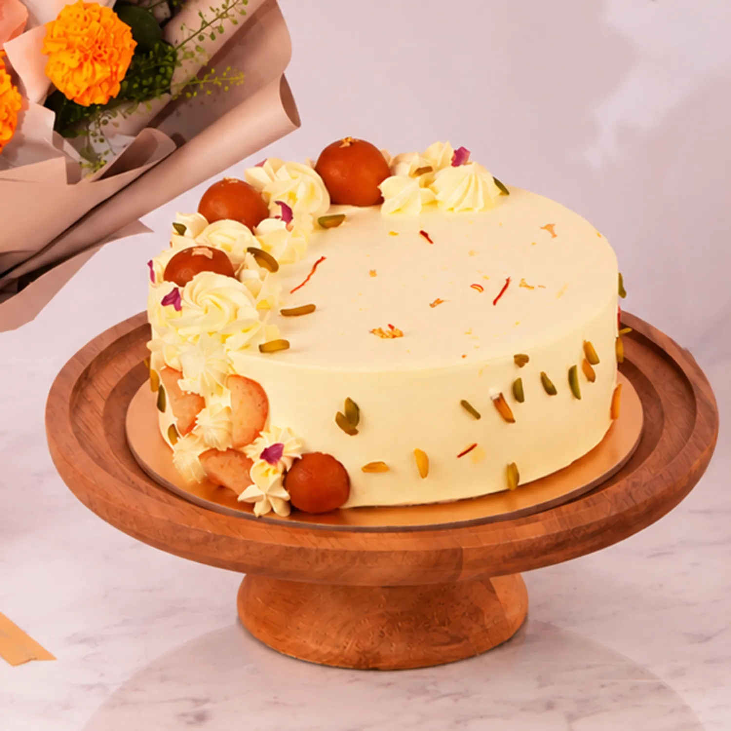 Peach Blooms & Gulab Jamun Cake 500g