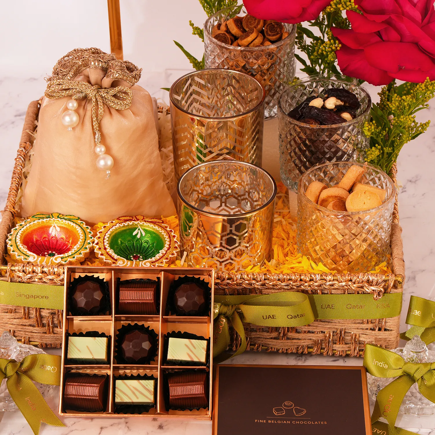 Diwali Roses And Indulgence Hamper