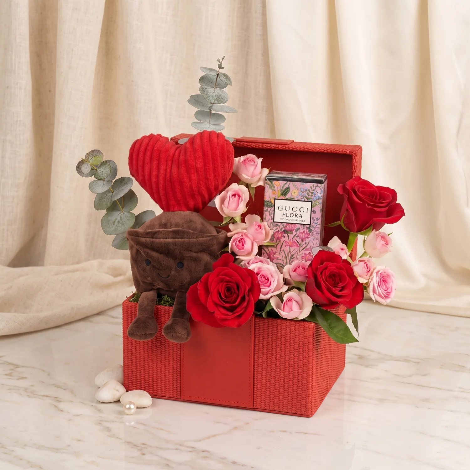 Gucci Flora Magnolia and Jellycat Plush Toy Gift Box