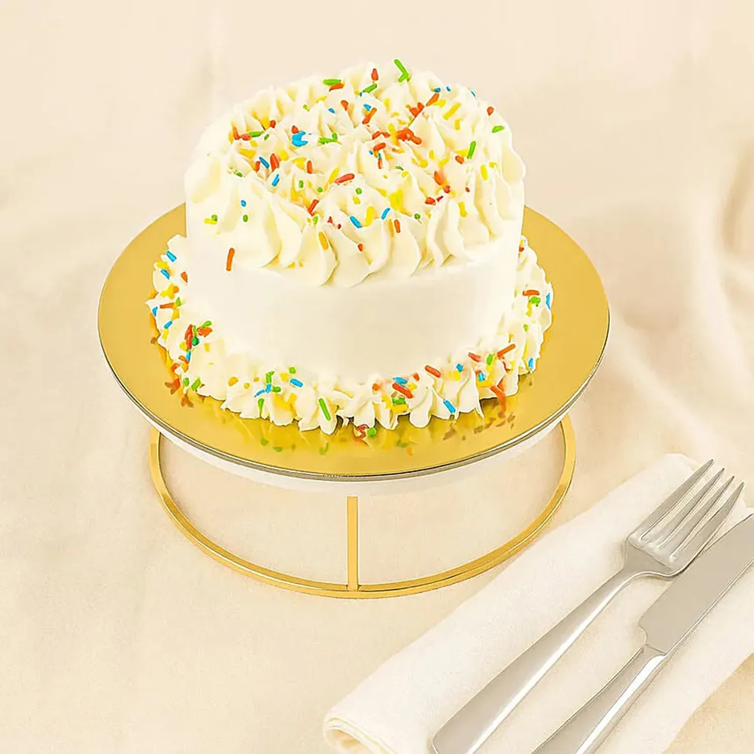 Eggless Vanilla Confetti Mini Cakes 4 inches