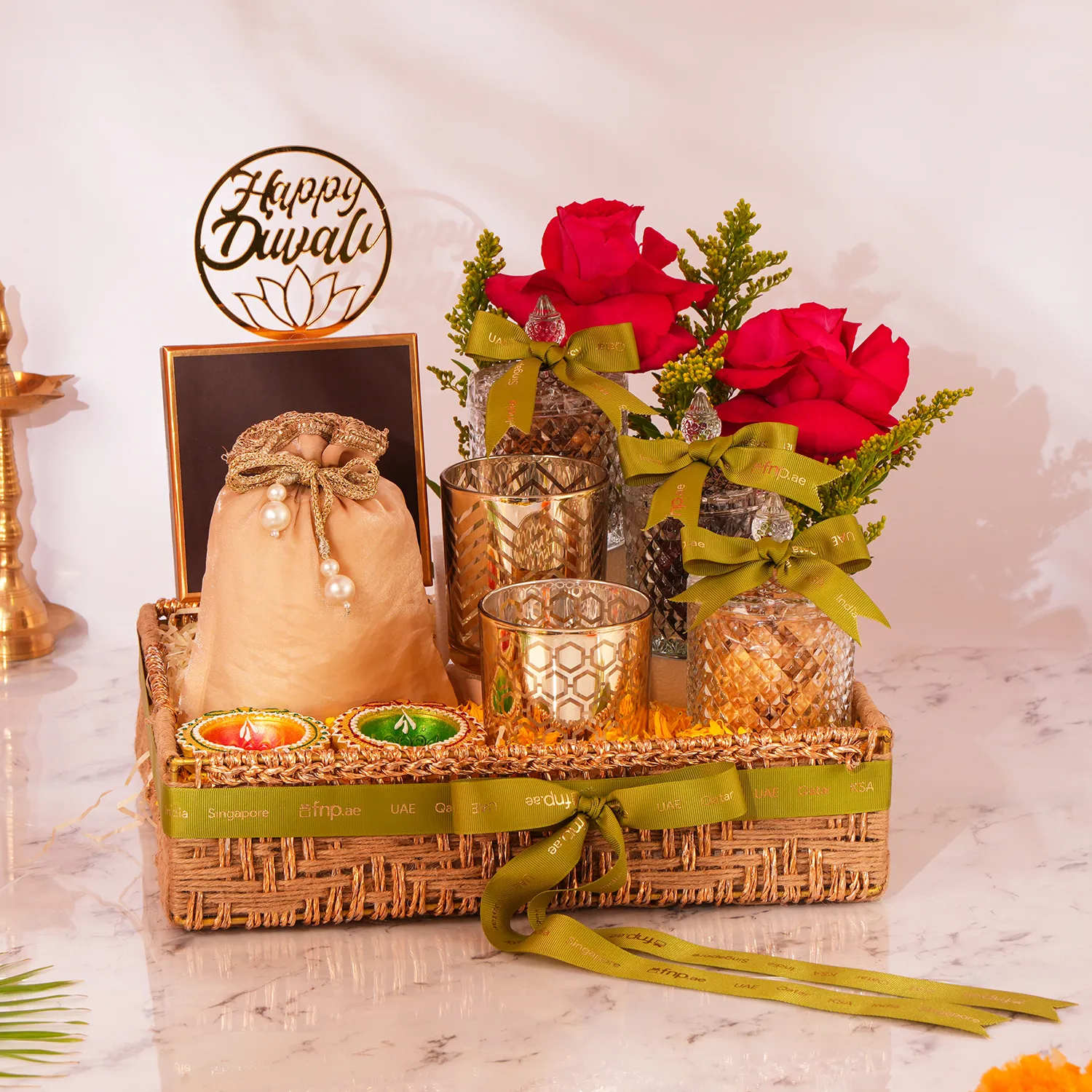 Diwali Roses And Indulgence Hamper
