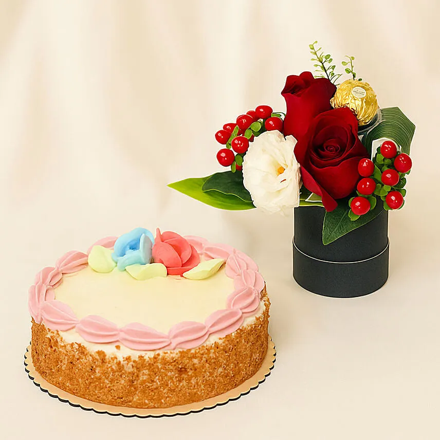 Box Of Roses With Butter Sponge Cake