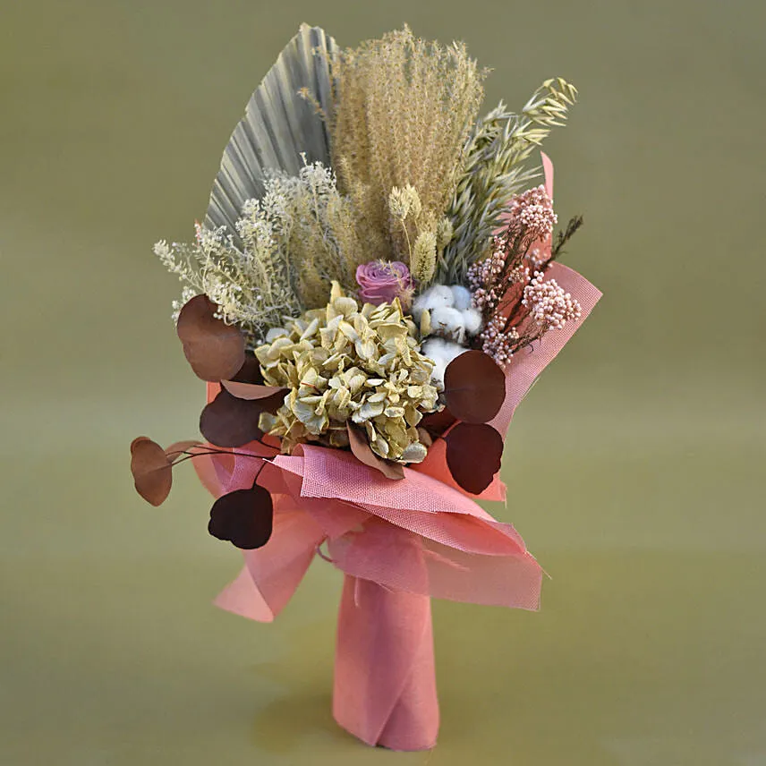 A Queen's Throne Floral Bouquet