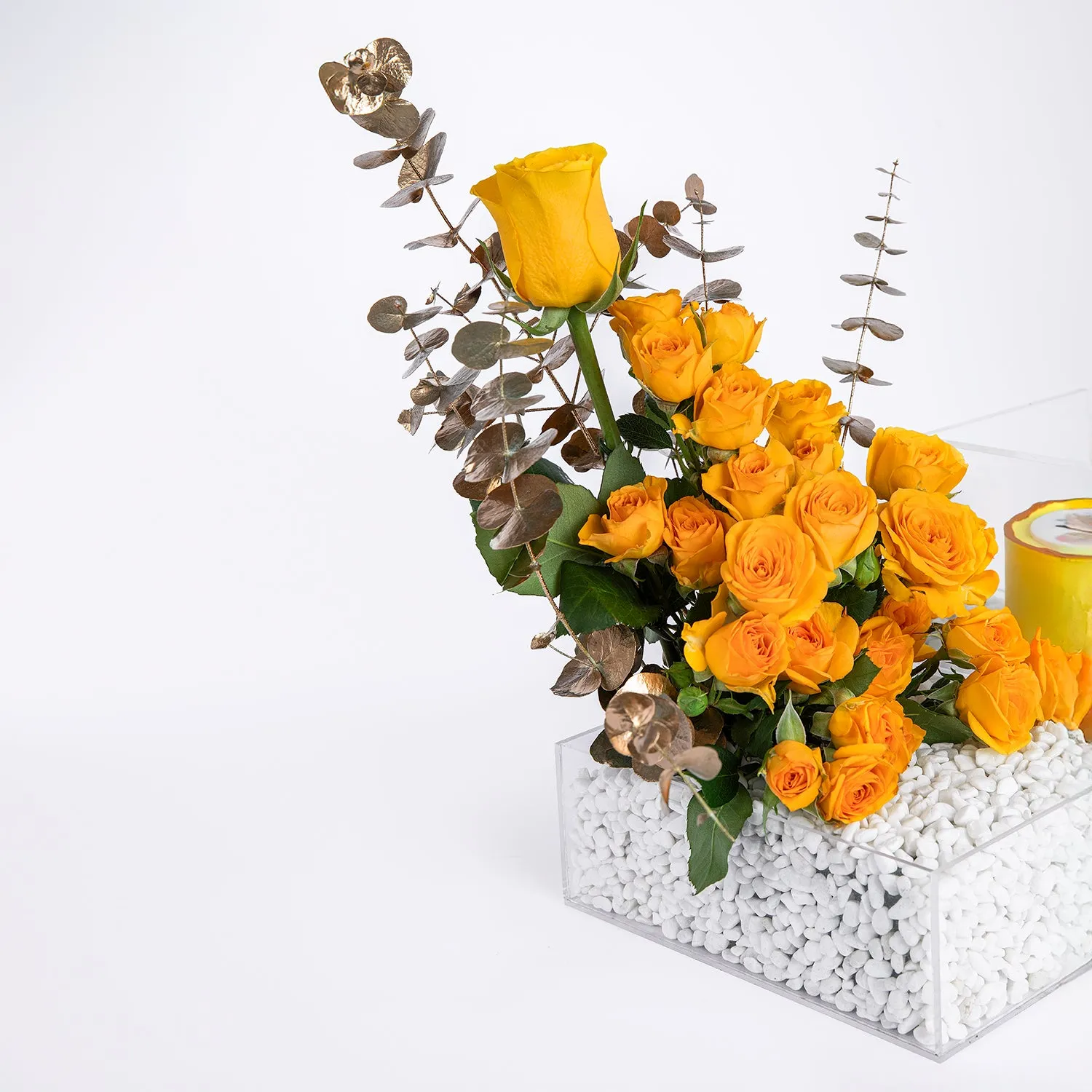 Elegant Vanilla Bloom Gift Box
