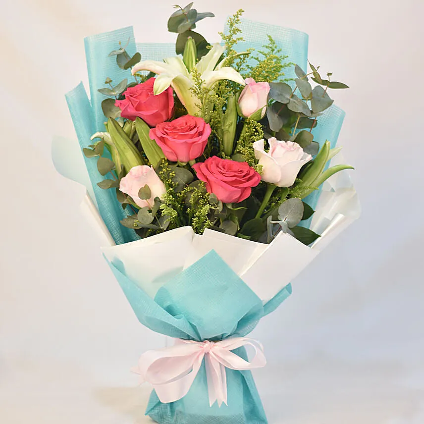 Attractive Roses With Anniversary Balloon