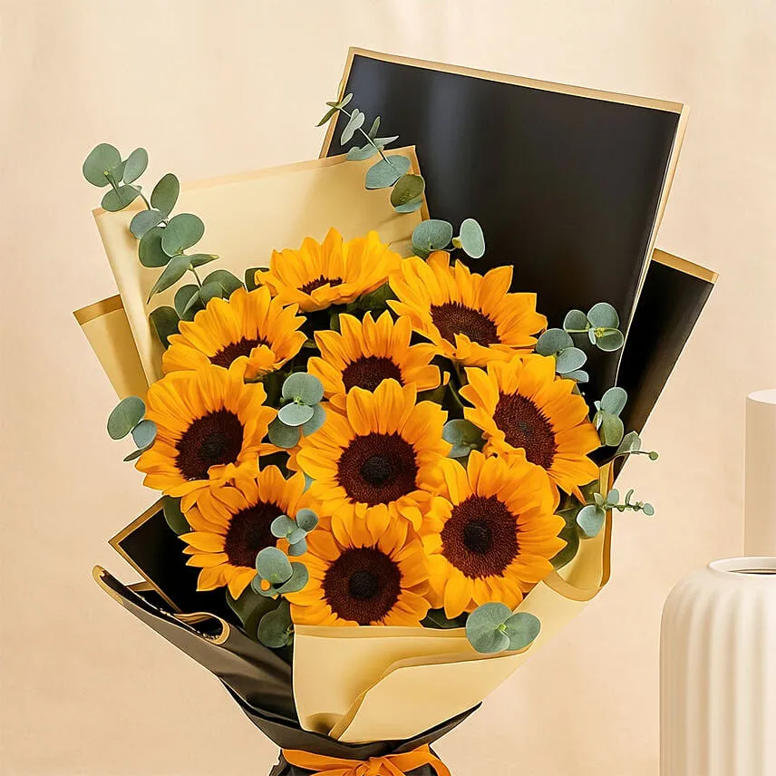 Charismatic Sunflowers Beautifully Bouquet
