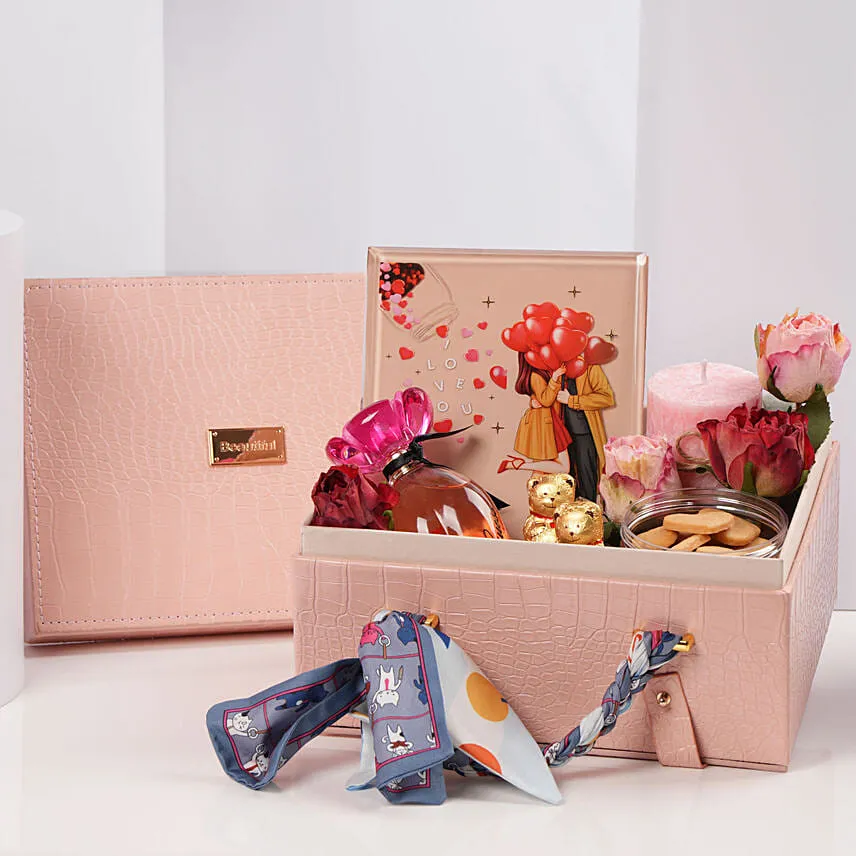 Blush Of Love Hamper