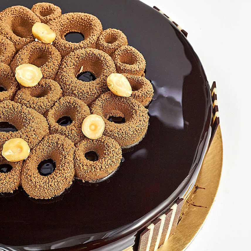 500 grams Eggless Chocolate Hazelnut Cake For Birthday