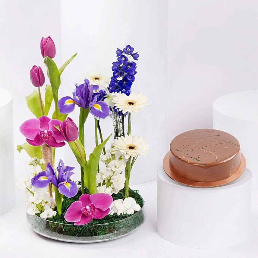 Dubai Chocolate Cake 4 Portion And Flowers