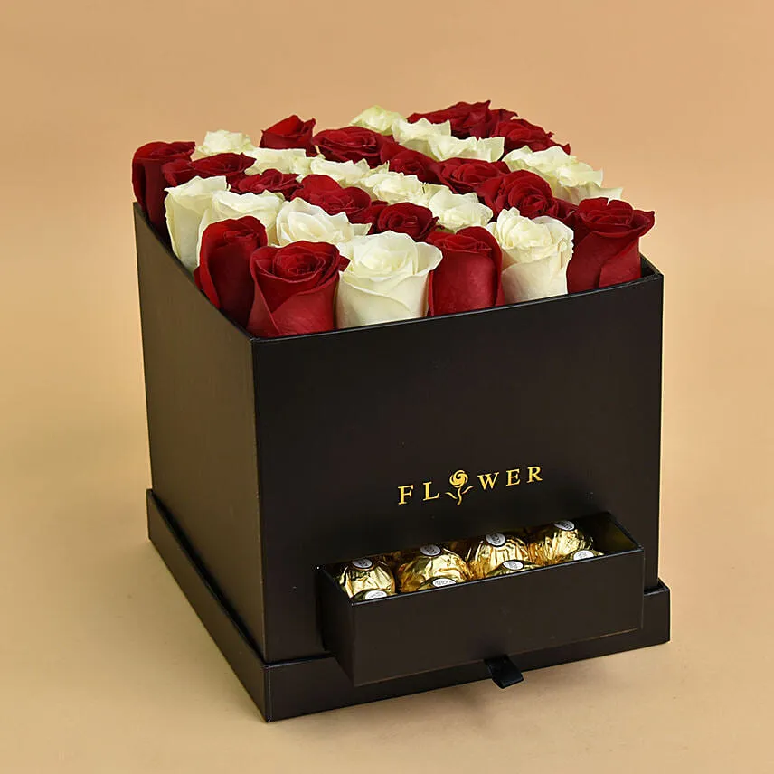 Love Floral Roses with Chocolates For Valentine And I Love You Balloon