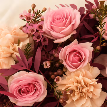 Pink Chocolates n Flower Tray