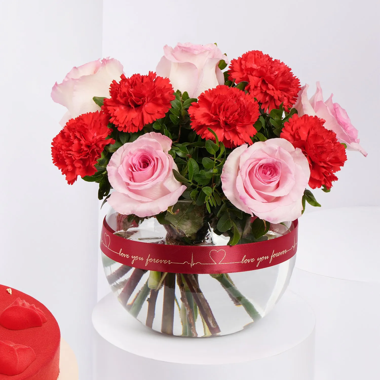 Elegant Roses & Carnations Bouquet with Decadent Chocolate Cake 500gm