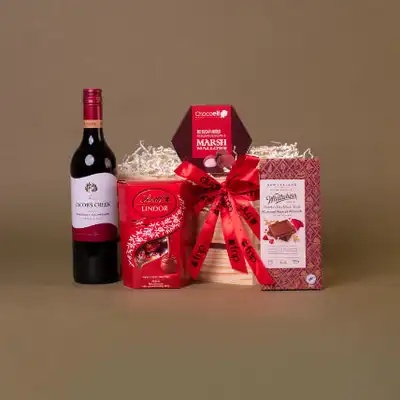 Sparkling Chardonnay Gift Hamper