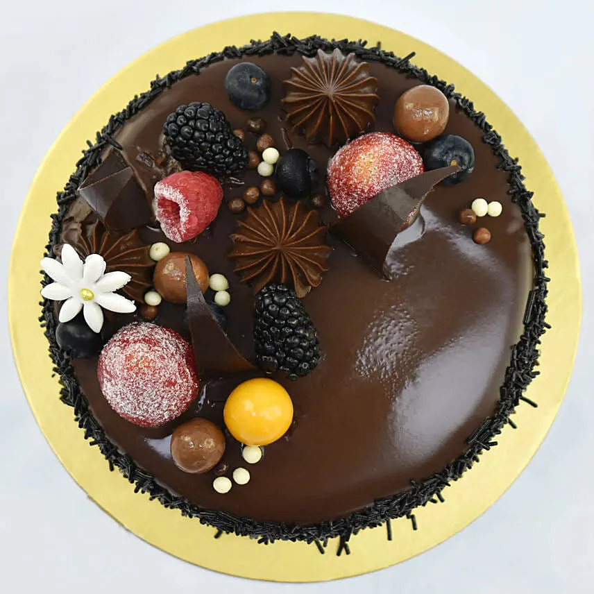 Chocolate Forest Berries Cake 8 Portion