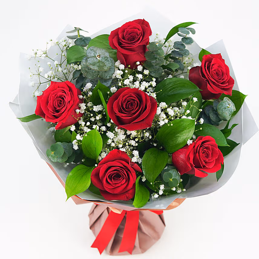Bunch Of Beautiful 6 Red Rose with Mini Mousse Cake