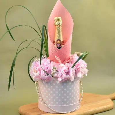 Hydrangea & Sparkling Juice Pink Box