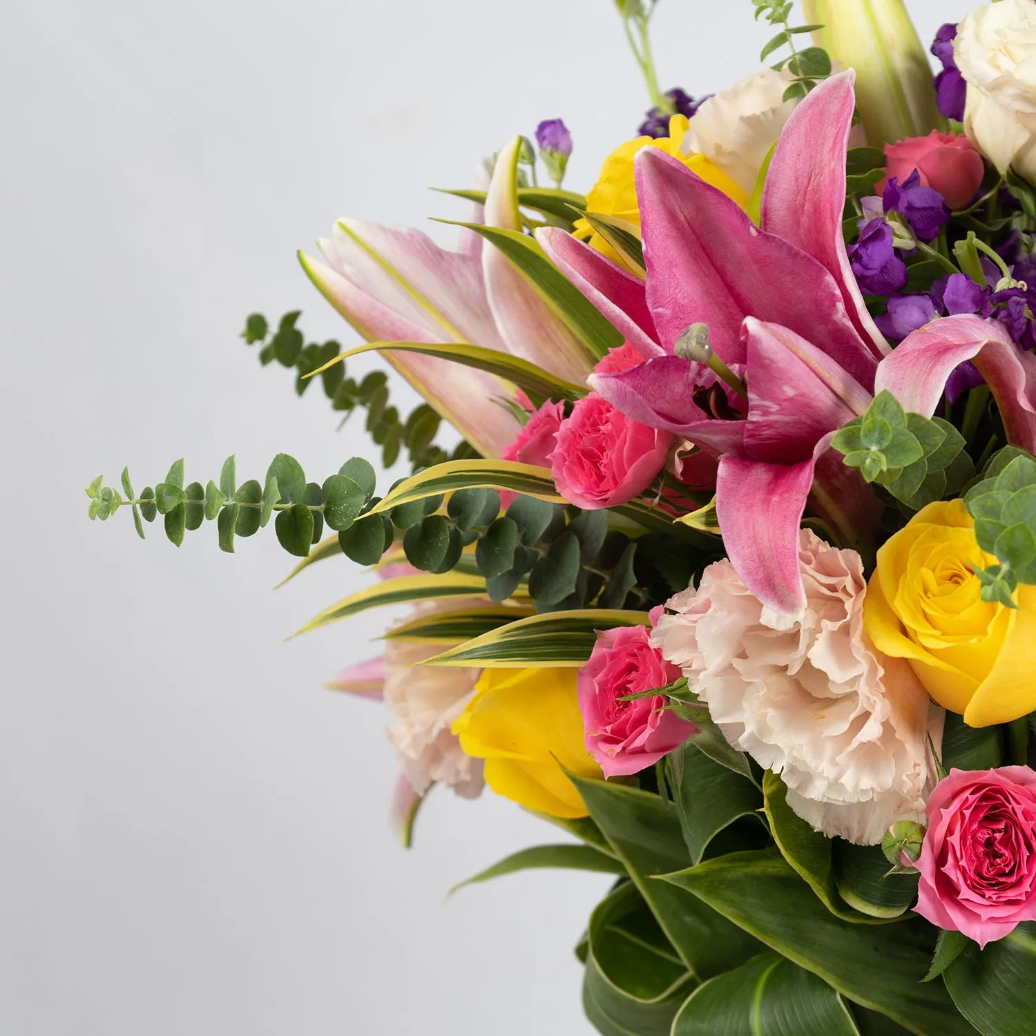 Mix Flowers Arrangement