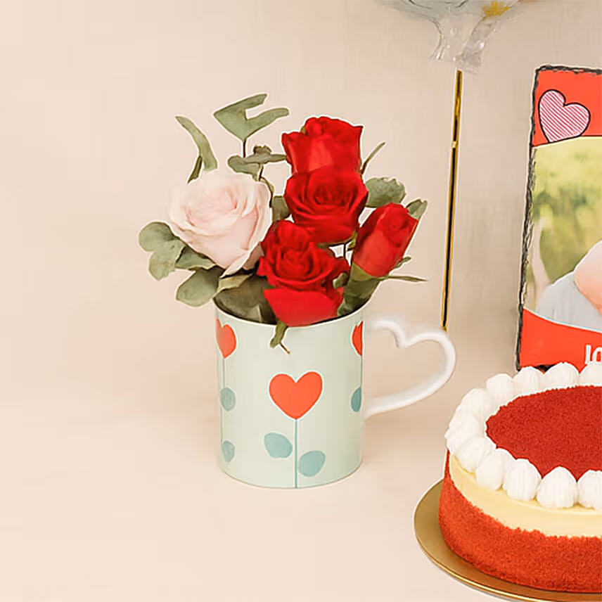 Aniversary Celebration Flowers Combo with Cake