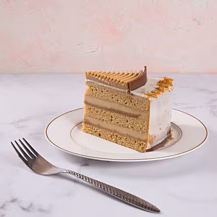 Decadent Caramel Crunch Cream Cake - A Heavenly Delight