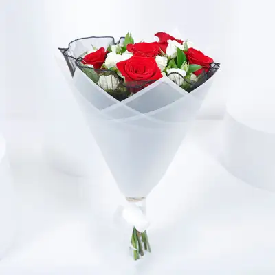 Eternal Elegance Bouquet: A Timeless Blend of Red and White Roses