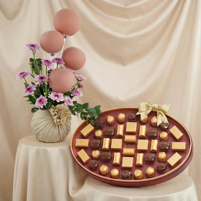 Bostani Chocolate Leather Box with Flower Vase n Balloons
