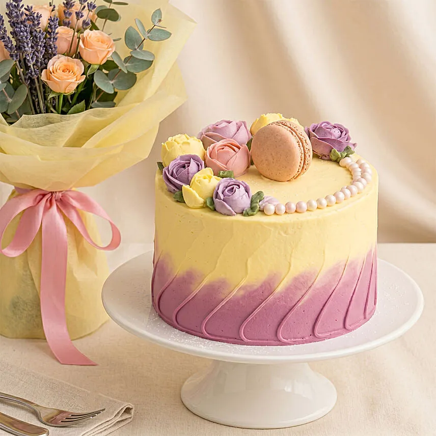 Affection - Flowers Bouquet & Macaroon Cake