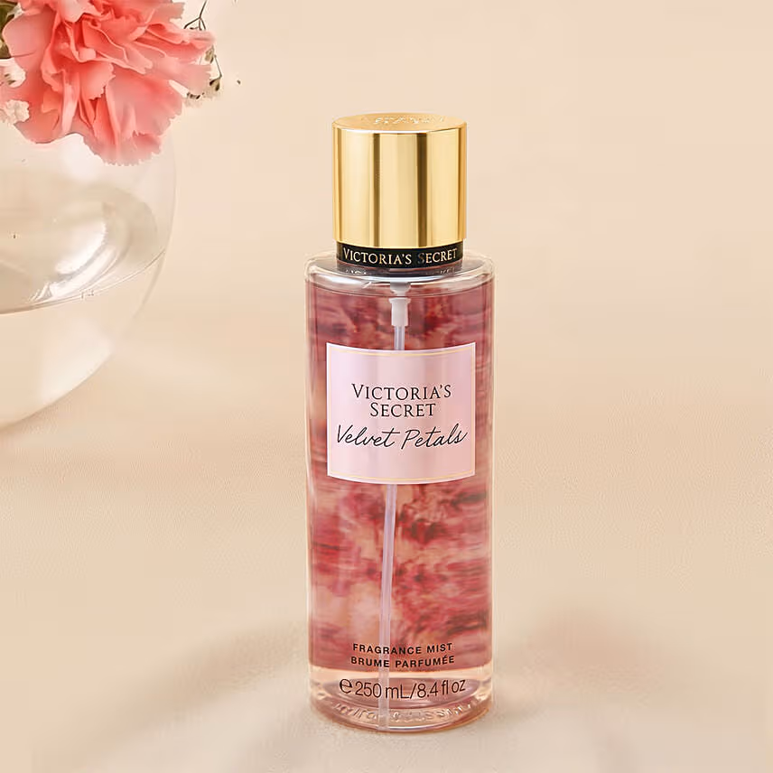 Pink Carnation chocolate Vase Arrangement with Perfume