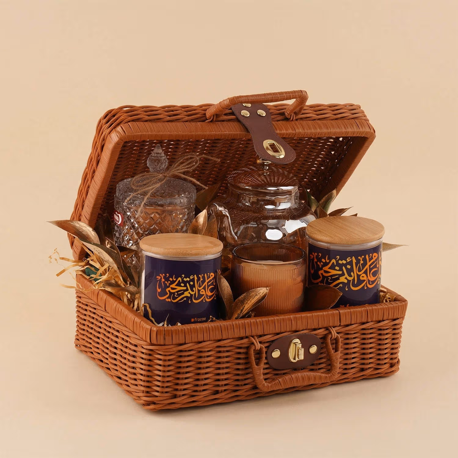شنطة ضيافة رمضان مع ابريق شاي