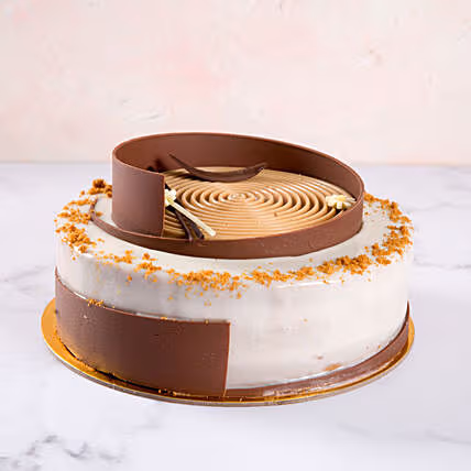 Decadent Caramel Crunch Cream Cake - A Heavenly Delight