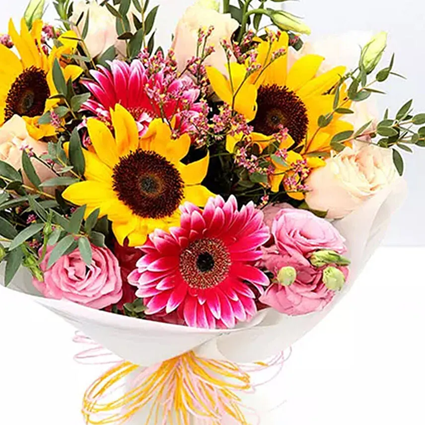 Harmonic Roses and Sunflower Mixed Bouquet
