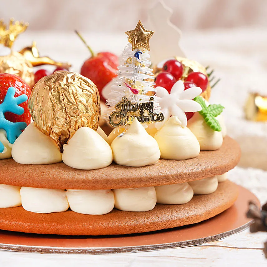 Exclusive Christmas Wreath Cake