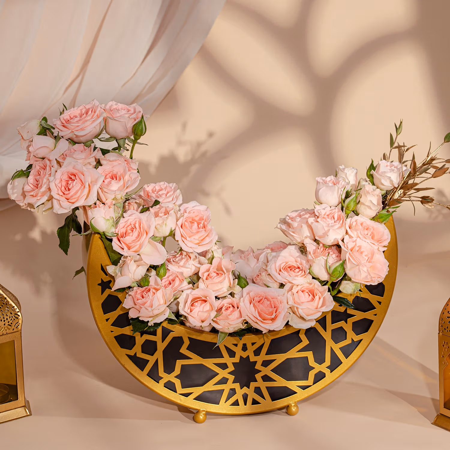 Eid Golden Glow Crescent with Peach Roses and Elegant Topper