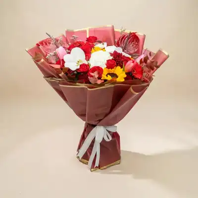 Sunburst Delight: Exquisite Floral Symphony Bouquet - Bouquet