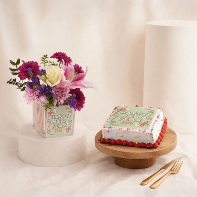 Chrysanthemum Vase n New Year Festive Cake