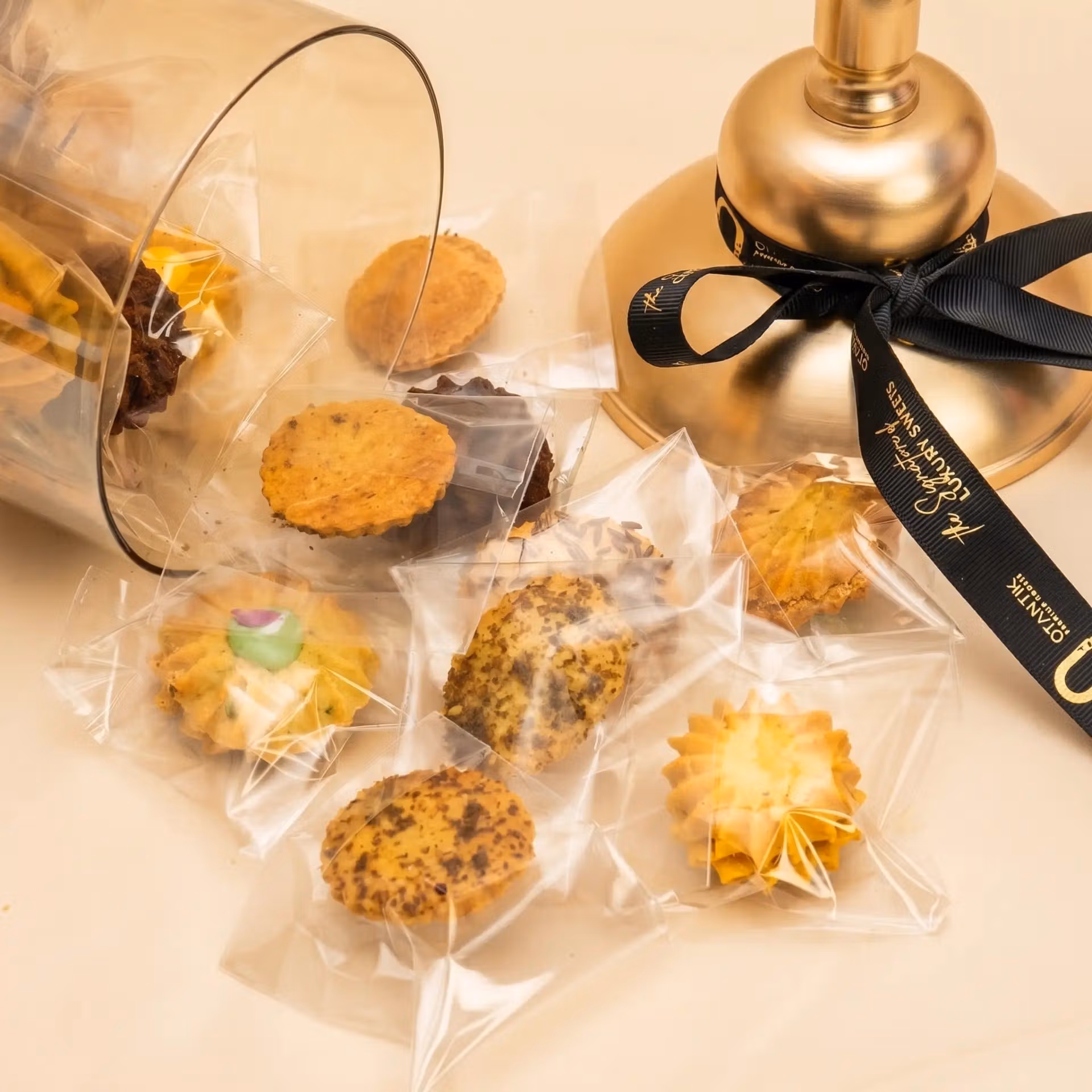 Radiant Floral Glow Gift Set - Small