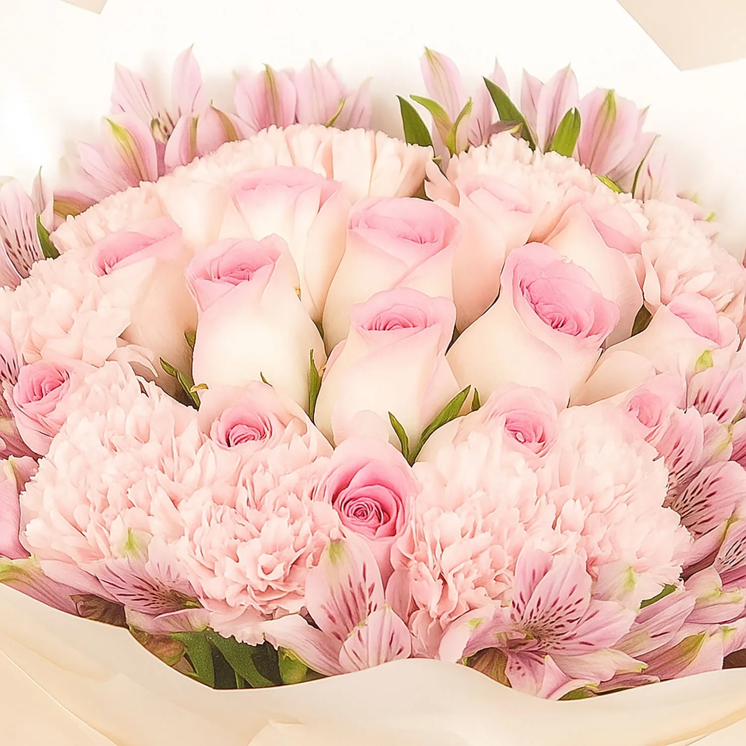 Beautiful Graduation Gift Pink Roses Bouquet