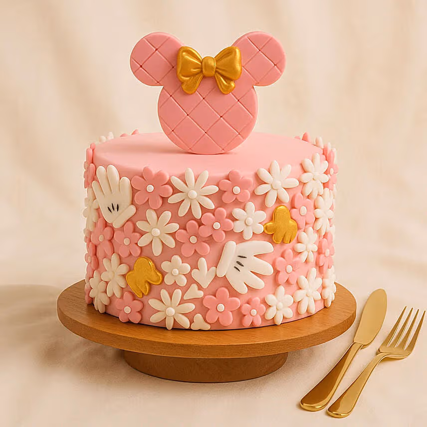Cute Minnie Mouse First Birthday Cake