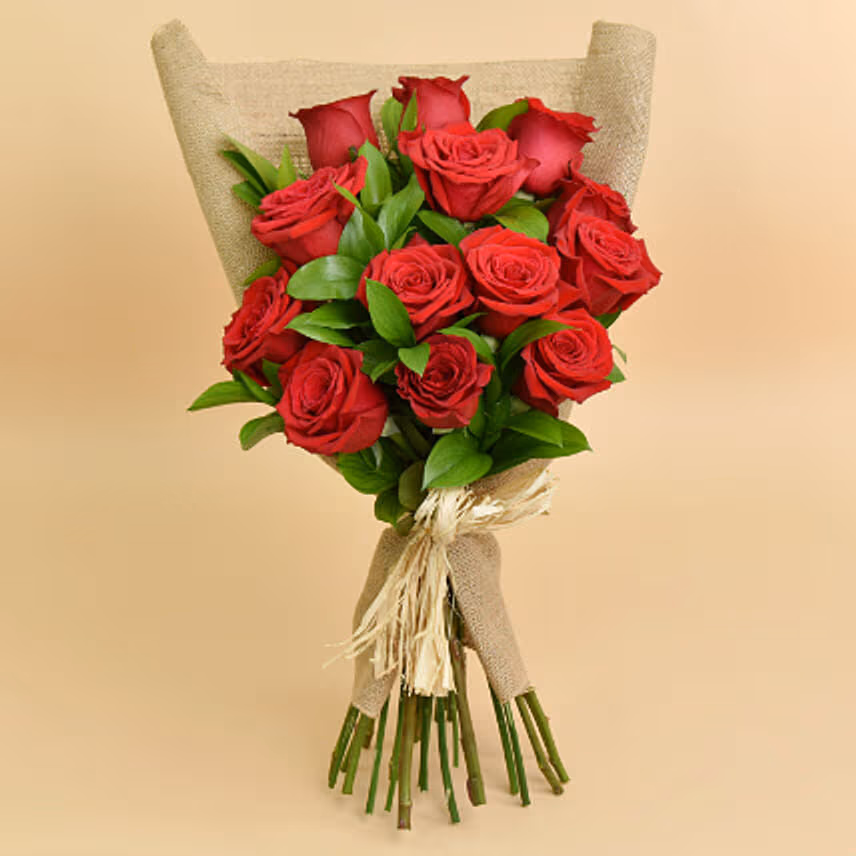 12 Valentines Red Roses Bouquet With Mini Moet Champagne For Valentines