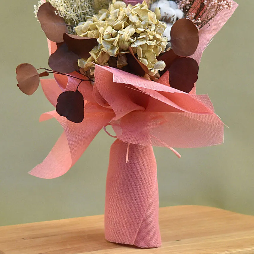 A Queen's Throne Floral Bouquet