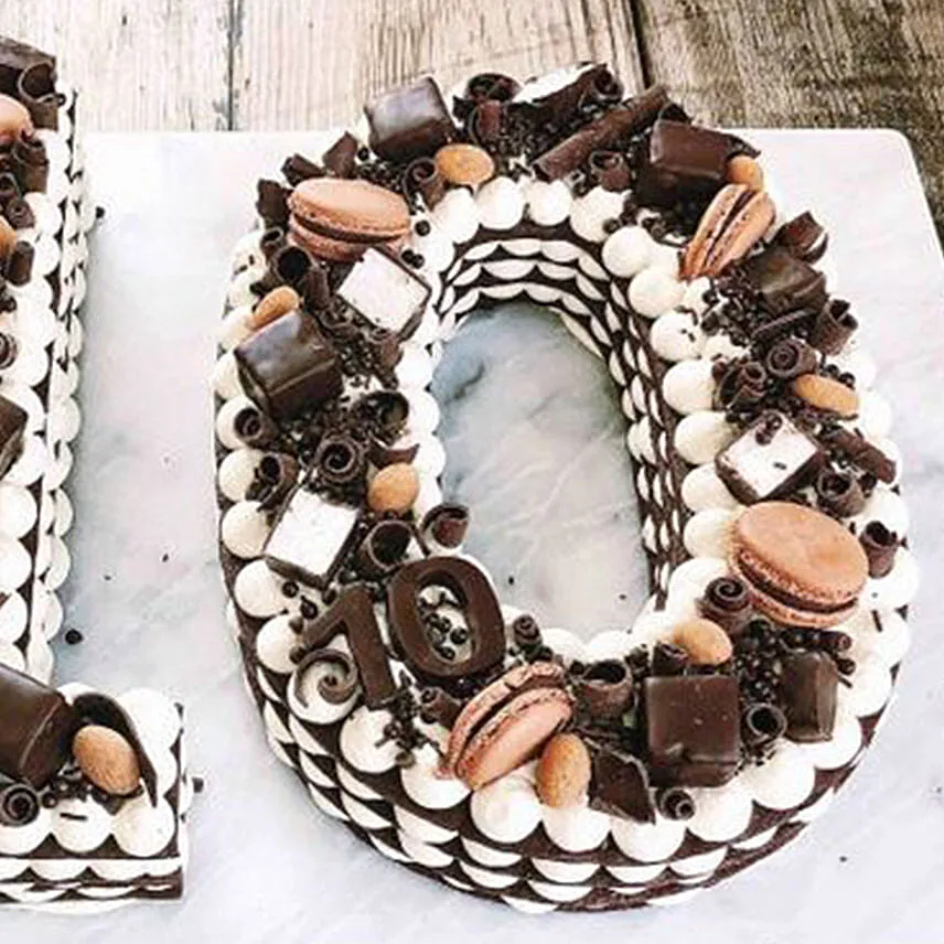 Yummy Number 10 Macarons Cake