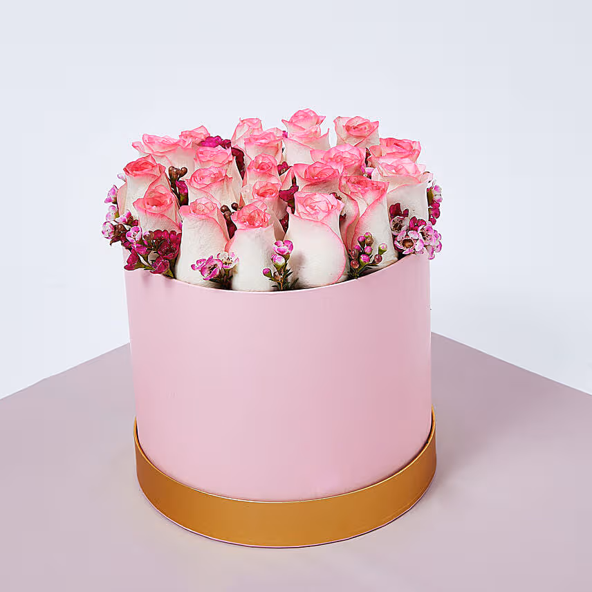 Dual Shade Roses In A Box