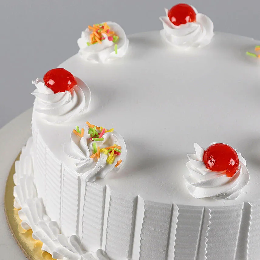 Fresh Vanilla Cake 1.5 Kg