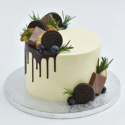 Decadent Chocolate Rush Cake with Oreo and KitKat Toppings