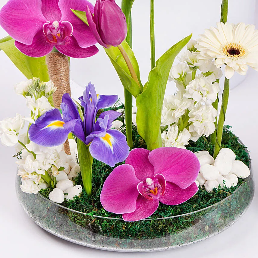 Dubai Chocolate Cake 4 Portion And Flowers