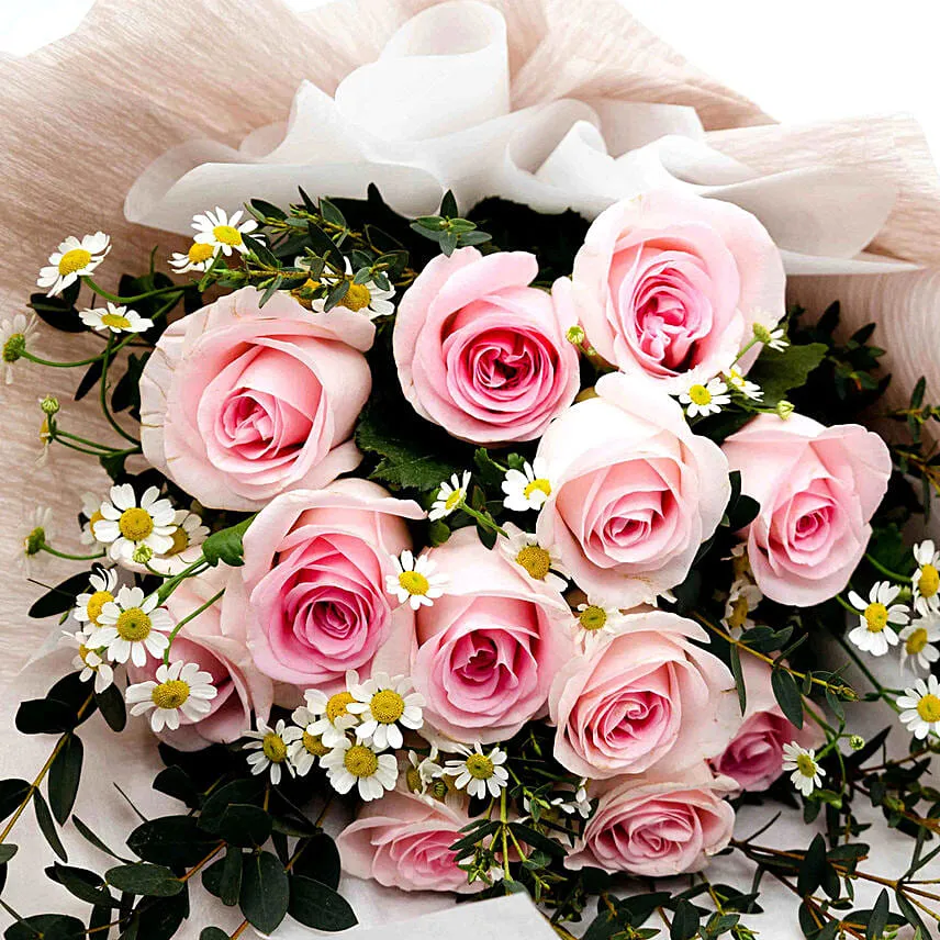 Titanic Rose Chamomile Love Bouquet For Valentines