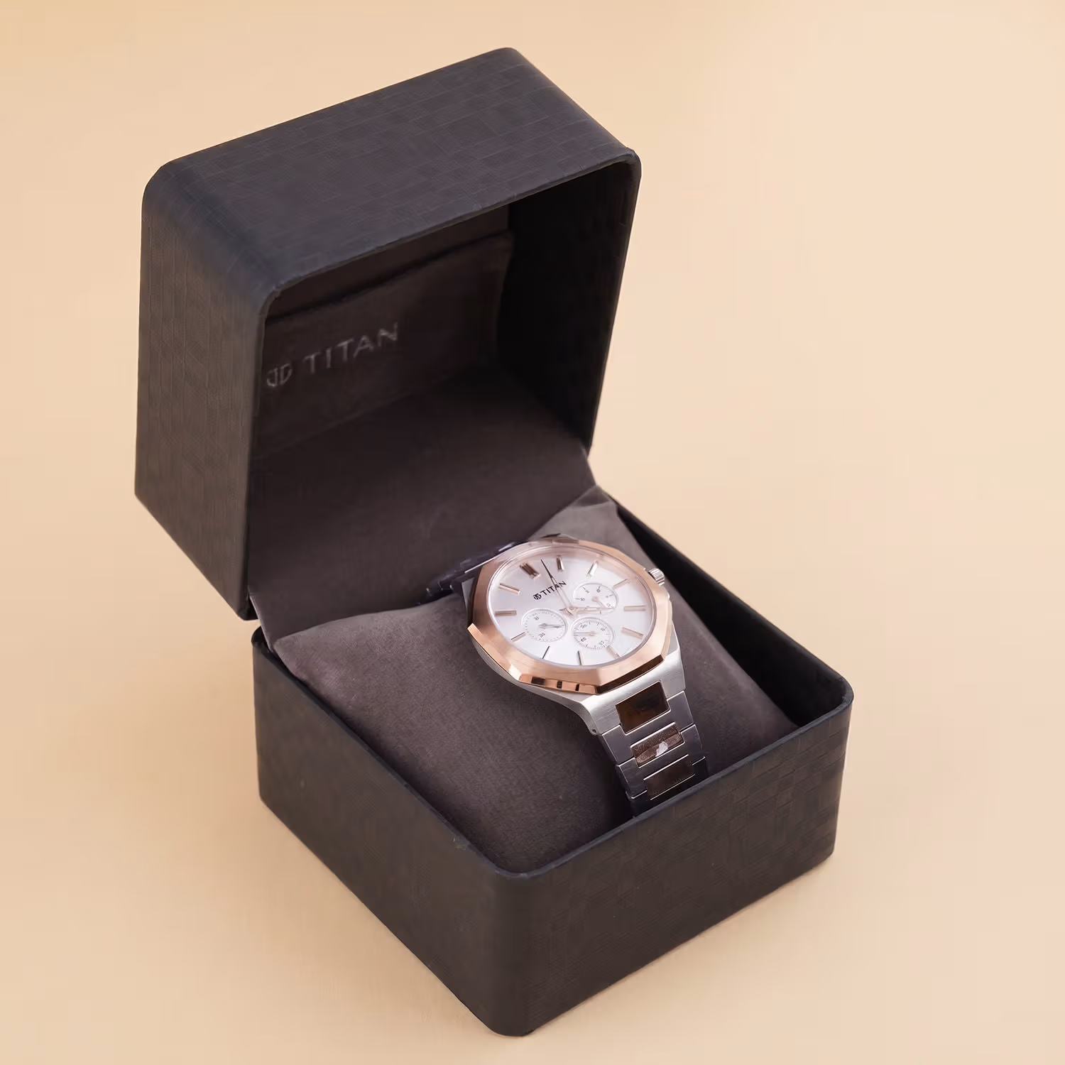 Luxurious Gift Box with Titan Watch and White Rose Bouquet